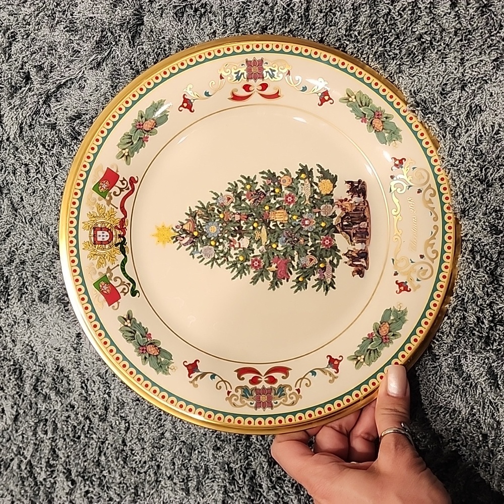 Lenox Annual Limited Edition-2018 Christmas Trees Around the world Plate- Portug